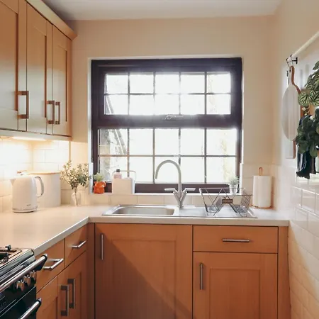 North Lakes - The Fold